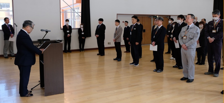 令和8年度新年度役場職員村長訓示の様子